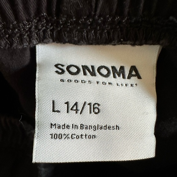 Black Cargo Shorts - Picture 3 of 3